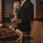 Hebron Costa Cruz de Oliveira reflete sobre como as experiências da paternidade enriquecem a atuação no campo jurídico.