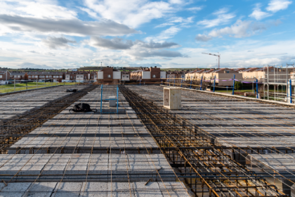 Boas práticas desde a fabricação até a execução no canteiro são essenciais para evitar patologias em lajes treliçadas, orienta Valderci Malagosini Machado.