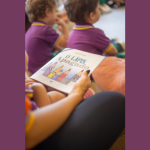 Educação e acessibilidade: como a Sigma Educação e Tecnologia Ltda. fortalece o papel do professor no combate ao capacitismo na escola.