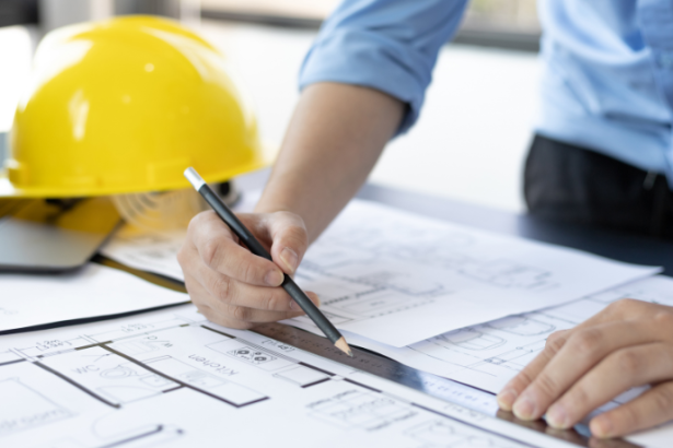 A gestão integrada fortalece a estratégia competitiva na engenharia, como destaca Renato de Castro Longo Furtado Vianna.